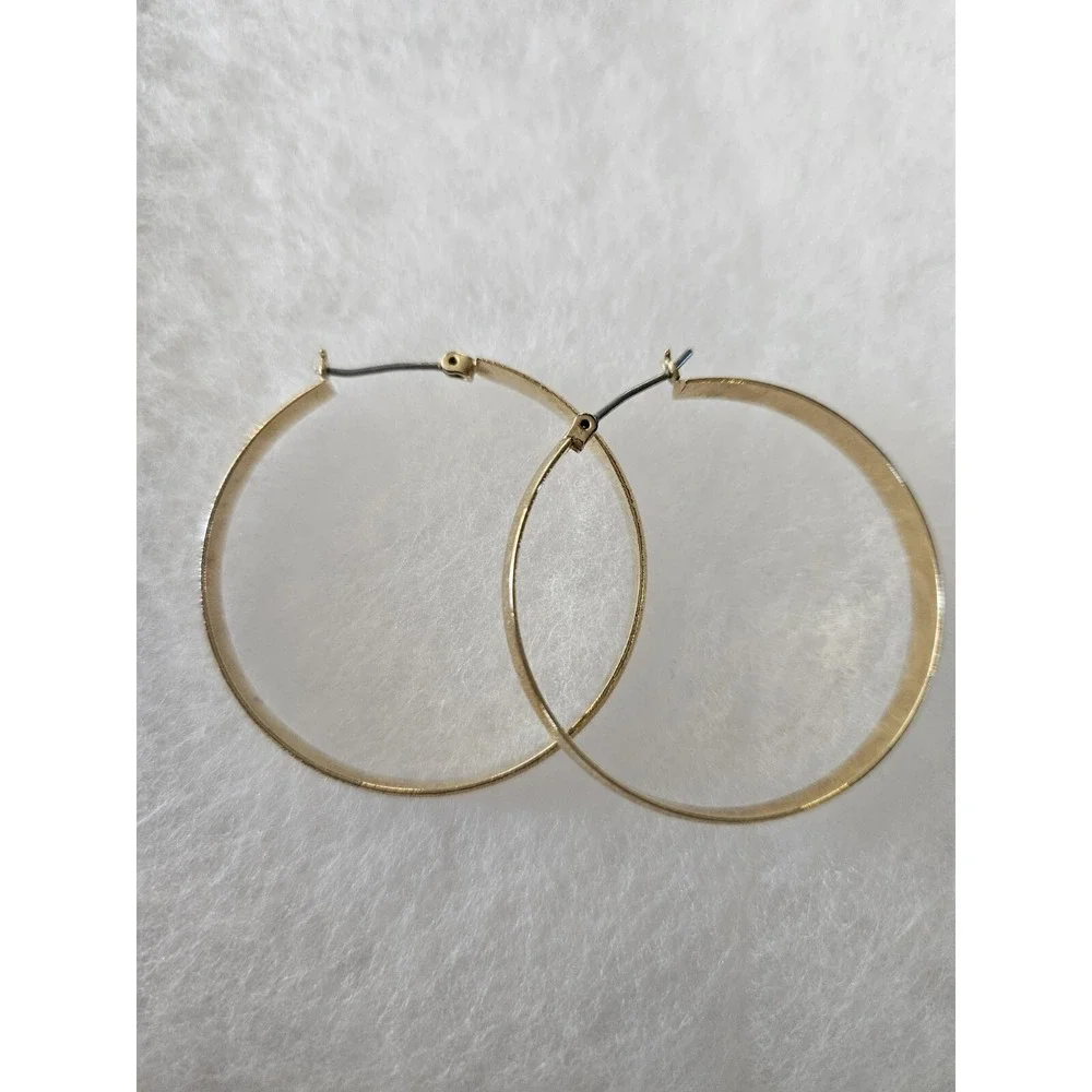 Vintage textured gold tone small hoop Earrings 1.5 Inch